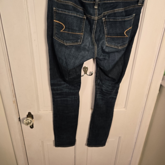 American Eagle Outfitters Blue Skinny Jeans with Faded Wash - Picture 4 of 6